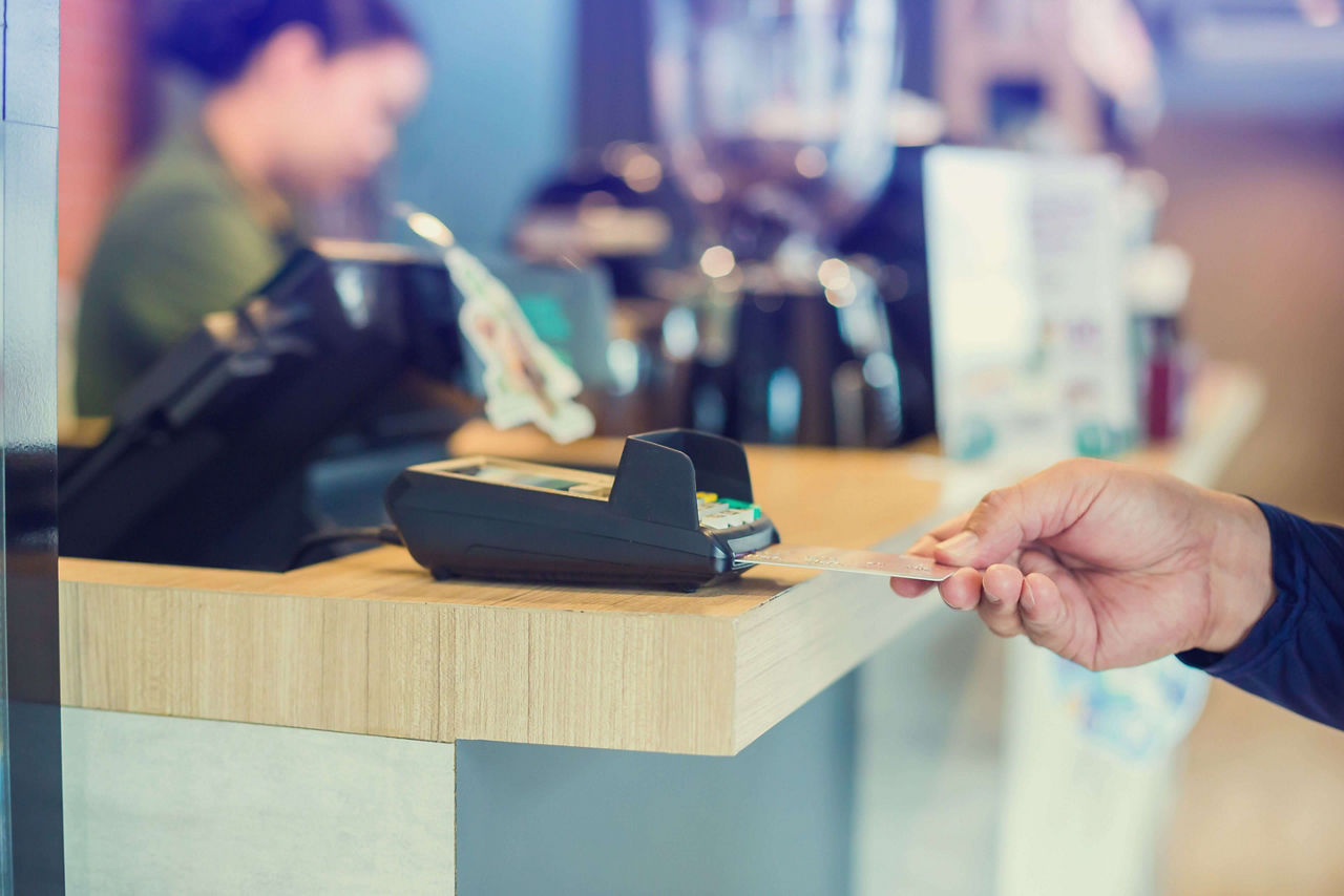 Retail customer making a POS credit card payment